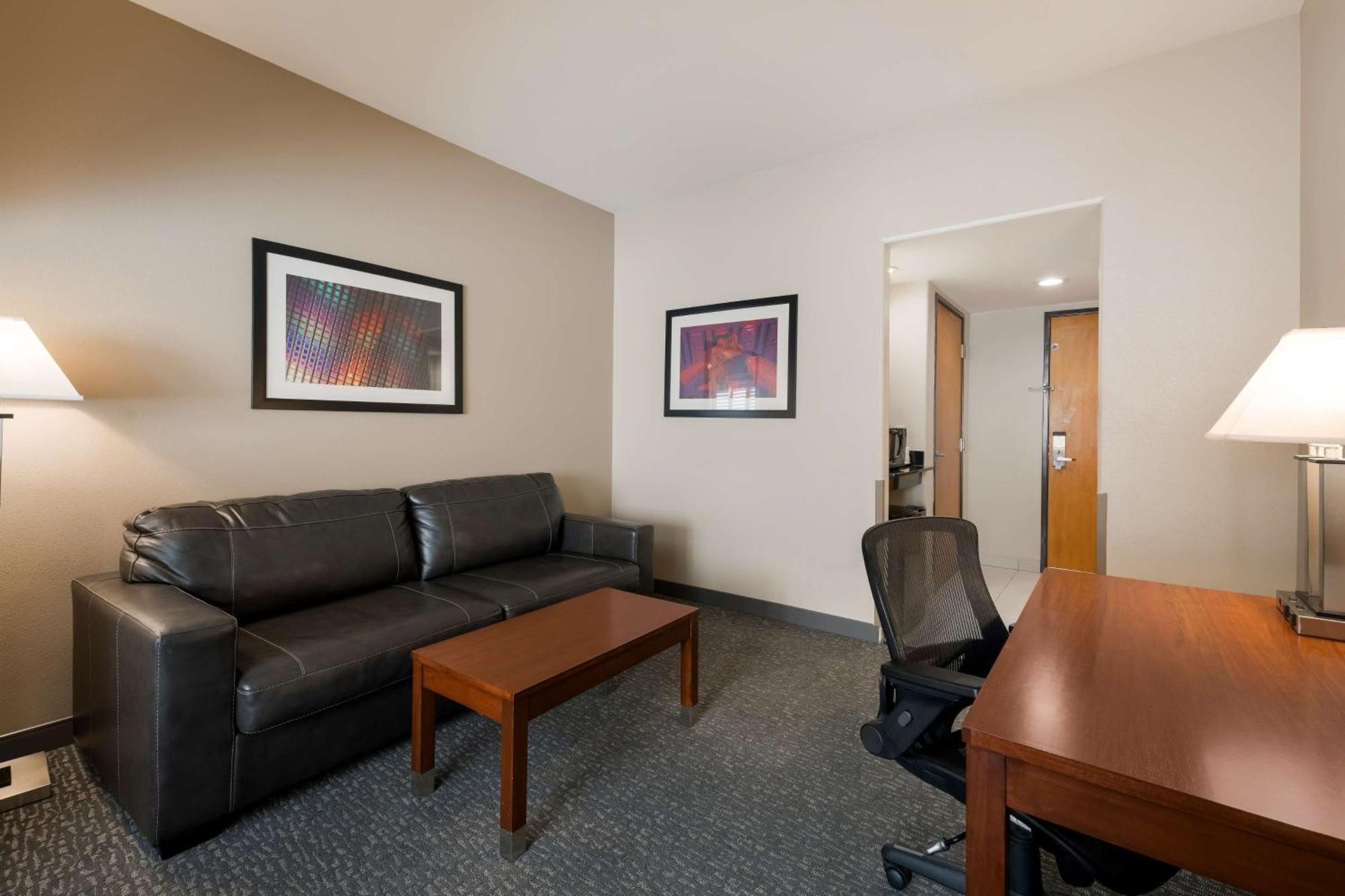 Hotel Western Lanai Garden Inn&suites 3*