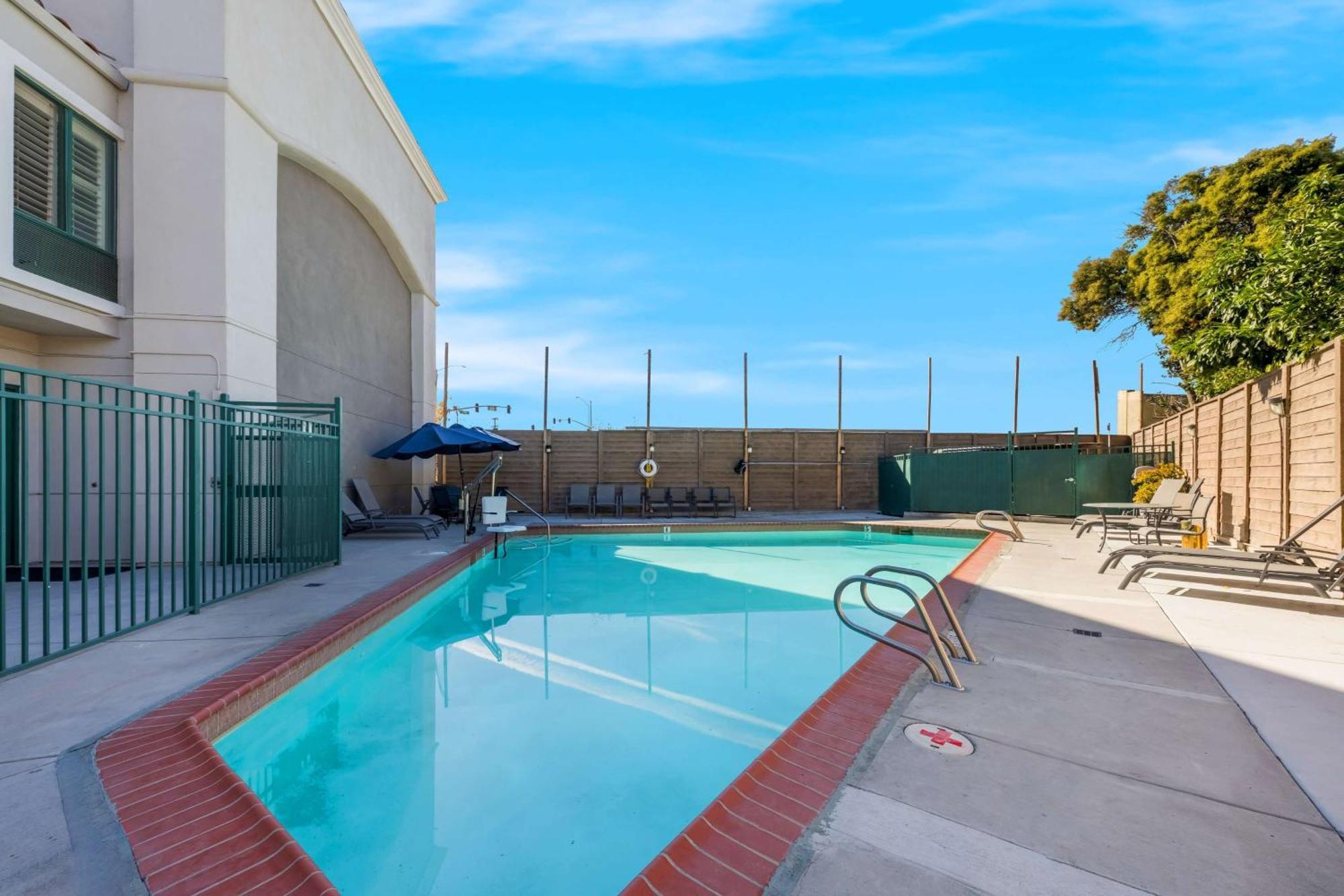 Western Lanai Garden Inn&suites Hotel