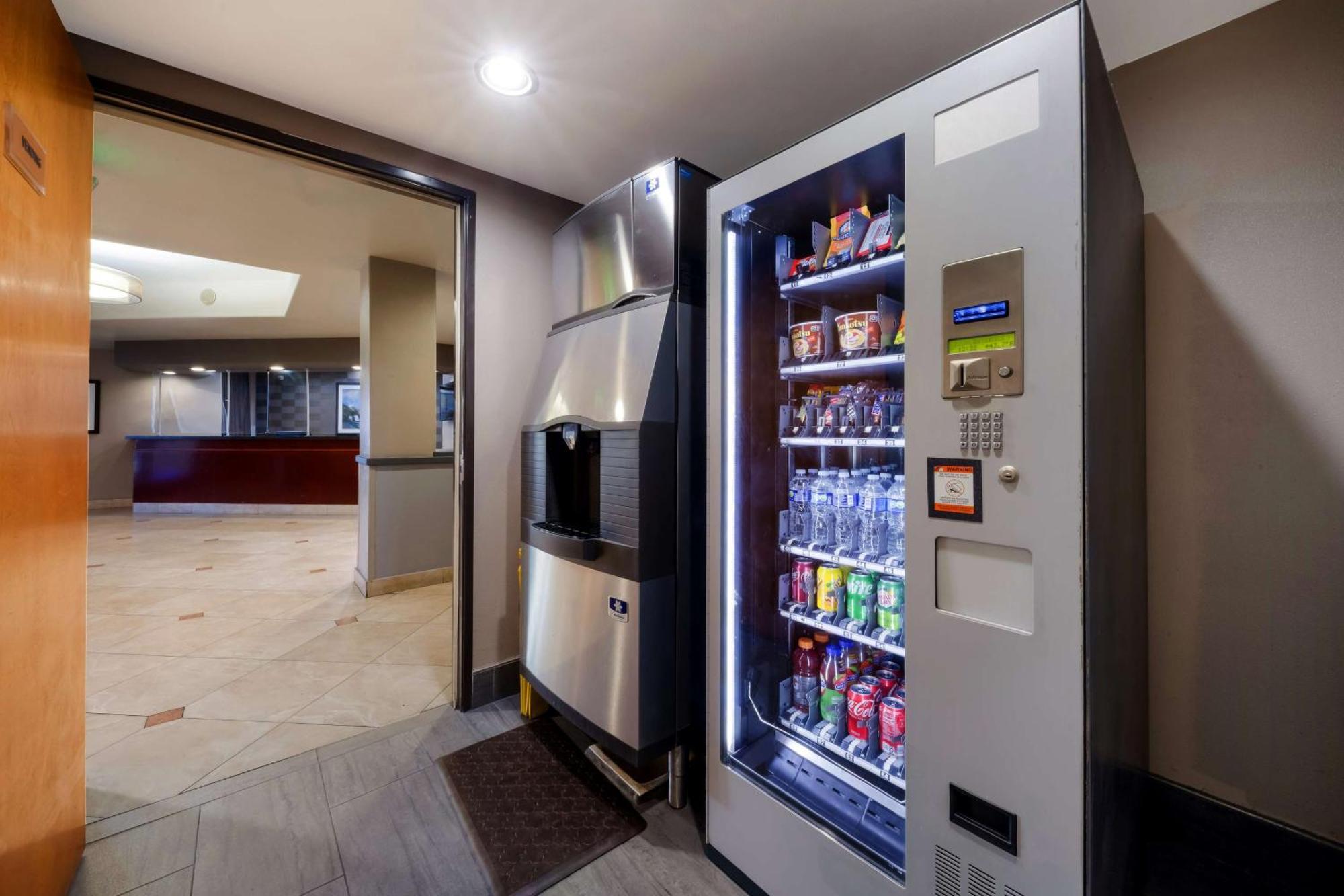 Western Lanai Garden Inn&suites 3*
